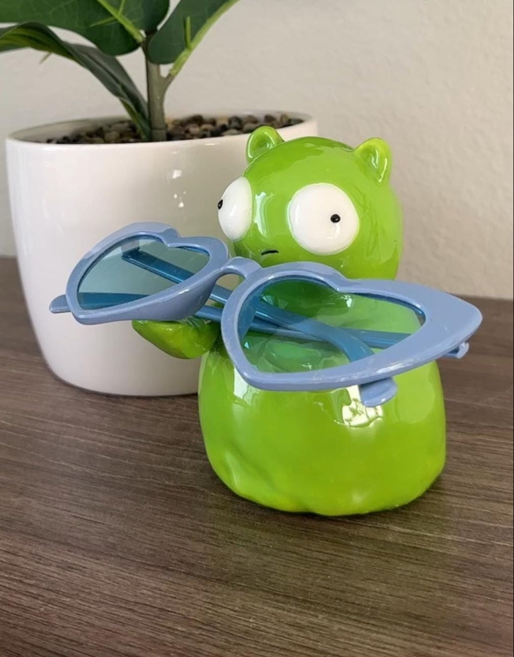 Kuchi Kopi Glasses Holder